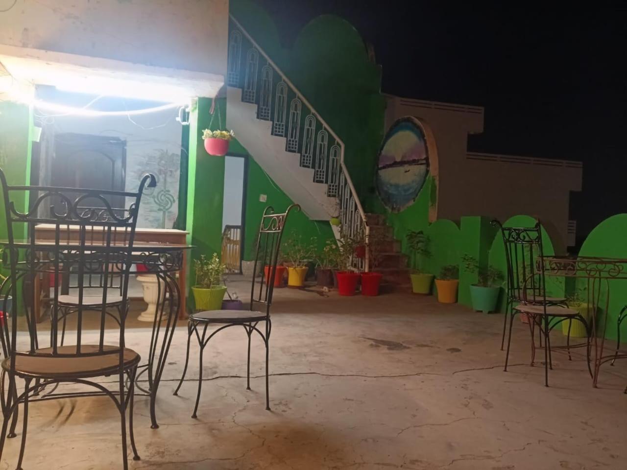 Sandhya Guest House Varanasi Near Ganga River — Photos 3